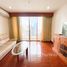 1 спален Кондо в аренду в Asoke Place, Khlong Toei Nuea