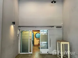 ทาวน์เฮ้าส์ 3 ห้องนอน ให้เช่า ในทำเล ยานนาวา, กรุงเทพมหานคร, ยานนาวา, สาทร