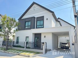 บ้านเดี่ยว 3 ห้องนอน ให้เช่า ในโครงการ เซนโทร บางนา, บางแก้ว