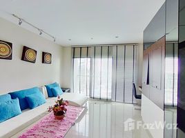 2 Bedrooms Condo for rent in Khlong Tan, Bangkok Noble Remix