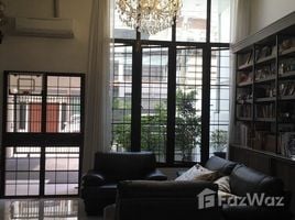 3 Schlafzimmer Haus zu vermieten in Bang Rak, Bangkok, Si Lom, Bang Rak