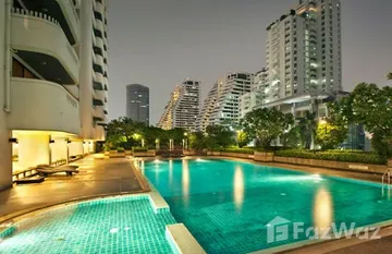 Centre Point Residence Phrom Phong in Khlong Tan Nuea, Bangkok