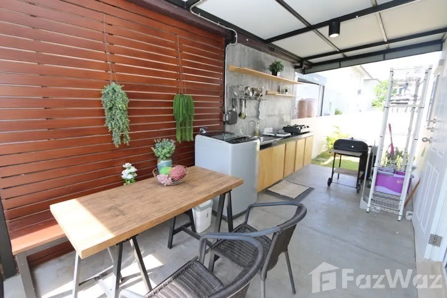 4 Bedroom House for sale at Baan Thanakrit — photo 3