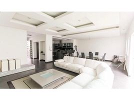 3 Habitación Apartamento en venta en BEAUTIFUL CONDO WITH BEAUTIFUL VIEW WITH BAR ON THIRD FLOOR, Escazu