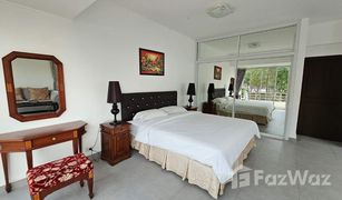 4 Schlafzimmern Reihenhaus zu verkaufen in Na Chom Thian, Pattaya Chom Talay Resort 