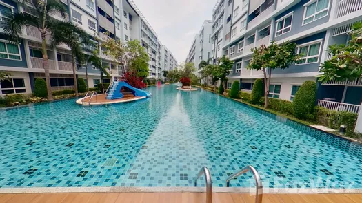 Photo 1 of the Piscine commune at The Trust Condo Huahin