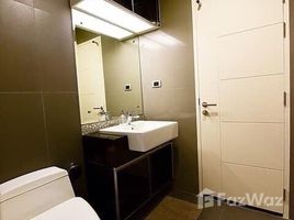 1 спален Квартира в аренду в The Crest Sukhumvit 34, Khlong Tan