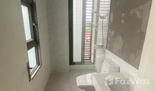 3 Bedrooms Townhouse for sale in Bang Chak, Bangkok The Eight Square 64