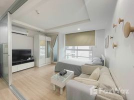 Studio Condo for rent at The Kris Ratchada 17, Din Daeng, Din Daeng