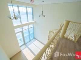 1 спален Квартира на продажу в Wind Tower 2, Lake Almas West