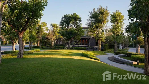 图片 1 of the Communal Garden Area at Burasiri San Phi Suea