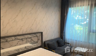 1 Bedroom Condo for sale in Talat Phlu, Bangkok Life Sathorn Sierra