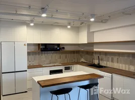 อพาร์ทเม้นท์ 3 ห้องนอน ให้เช่า ในโครงการ ริชมอนด์ พาเลซ, คลองตันเหนือ, วัฒนา, กรุงเทพมหานคร, ไทย