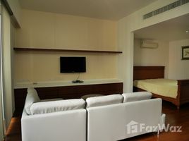 1 Habitación Departamento en alquiler en Hansar Rajdamri, Lumphini