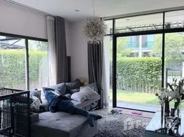 วิลล่า 2 ห้องนอน ให้เช่า ในโครงการ เศรษฐสิริ กรุงเทพกรีฑา, หัวหมาก, บางกะปิ, กรุงเทพมหานคร