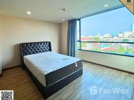 2 Bedroom Condo for sale at D'Rouvre Condominium, Sam Sen Nai, Phaya Thai, Bangkok, Thailand