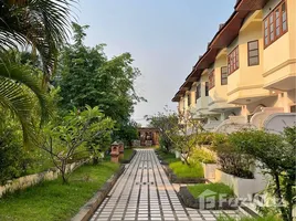 5 Bedroom Townhouse for rent at The Hill Place , Chang Phueak