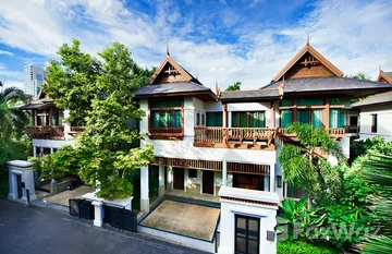L&H Villa Sathorn in ช่องนนทรี, Бангкок
