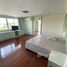 2 Schlafzimmer Appartement zu vermieten im S.C.C. Residence, Khlong Toei Nuea