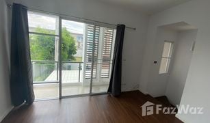 3 Bedrooms Townhouse for sale in Talat Bang Khen, Bangkok Town Avenue Vibhavadi 60