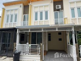 3 Bedroom Townhouse for sale at Golden Town Rama 2, Phanthai Norasing, Mueang Samut Sakhon, Samut Sakhon