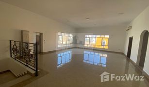 5 Schlafzimmern Villa zu verkaufen in Baniyas East, Abu Dhabi Baniyas North