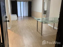 2 спален Кондо в аренду в Le Chateau Condo, Bang Kapi