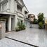 3 Bedroom Townhouse for sale at Butsarin Ram Inthra, Sam Wa Tawan Tok