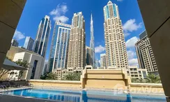 图片 2 of the Communal Pool at Claren Towers