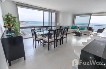 **VIDEO** Stunning furnished beachfront 2/2 in brand new building! in Manta, Manabi