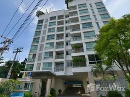 1 Habitación Departamento en alquiler en The 49 Plus 2, Khlong Tan Nuea