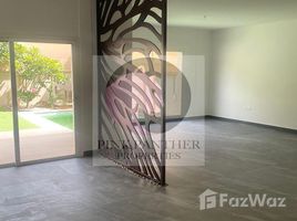 5 спален Вилла на продажу в Arabian Style, Al Reef Villas