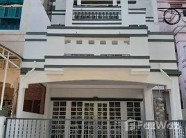 4 Schlafzimmer Reihenhaus zu vermieten im Boonto Park Ville , Bang Kraso, Mueang Nonthaburi, Nonthaburi