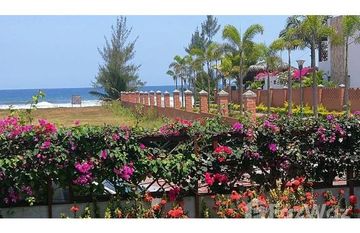 WOW- factor: Large beach condo FOR SALE! in Manglaralto, 마나비