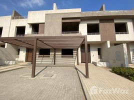 4 Bedroom Townhouse for sale at Palm Hills WoodVille, Al Wahat Road, 6 October City, Giza, Egypt