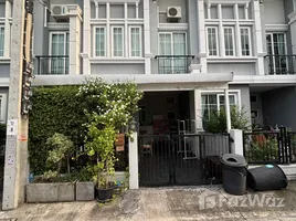 3 Bedroom Townhouse for rent at Golden Town Sukhumvit-Bearing BTS Station, Samrong, Phra Pradaeng, Samut Prakan, Thailand