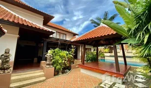 4 Schlafzimmern Villa zu verkaufen in Nong Prue, Pattaya Chateau Dale Villas