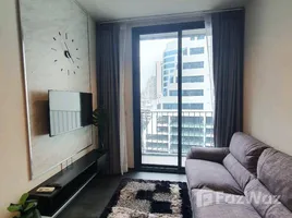 Edge Sukhumvit 23에서 임대할 1 침실 콘도, Khlong Toei Nuea