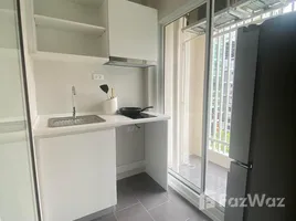 1 chambre Condominium à louer à , Lat Yao