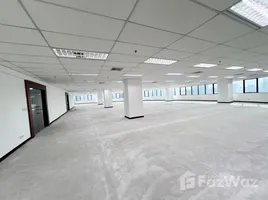 501.80 m² Office for rent at Ital Thai Tower, Bang Kapi, Huai Khwang, Bangkok