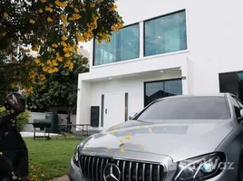 บ้านเดี่ยว 5 ห้องนอน ให้เช่า ในทำเล บางนา, กรุงเทพมหานคร, บางนา, บางนา