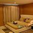 1 Bedroom Condo for rent at Tonson Court (Leasehold), Lumphini, Pathum Wan