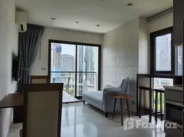 Rhythm Sukhumvit 36-38에서 임대할 1 침실 콘도, Khlong Tan