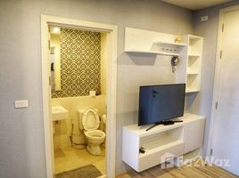 1 спален Квартира на продажу в The Base Height, Talat Yai