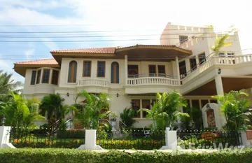 Paradise Villa 1 & 2 in Nong Prue, Pattaya