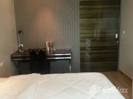 1 Bedroom Apartment for rent at Noble Refine, Khlong Tan