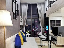 1 спален Кондо на продажу в Chewathai Residence Asoke, Makkasan