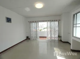 Studio Wohnung zu verkaufen im Phatthara Condominium, Bang Khen