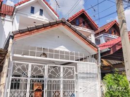 2 Bedroom Townhouse for rent at Lert Ubon Watcharapol, Tha Raeng, Bang Khen