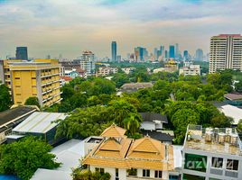 2 chambre Condominium à louer à , Khlong Toei